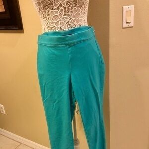 🌸 Bandolino Capri Jeans 💐